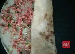 Illustration of how to make egg and ham pancakes 6