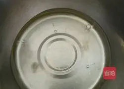 Illustration of how to make six-inch chiffon cake 2