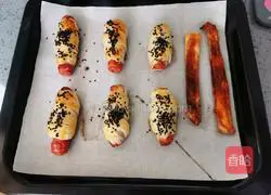 Illustration of how to make grilled sausages with hand cakes 13