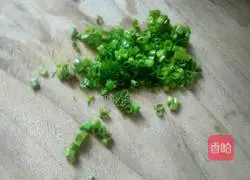 Illustration of how to make green onion cake 1