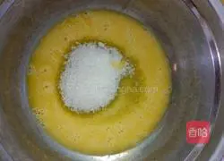 Illustration of making chiffon cake for the first time 3