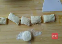 Illustration of making scallion pancake 7