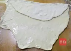 Illustration of how to make garlic sprouts puff pastry 6