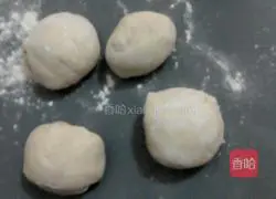 Illustration of how to make chive pancakes 9