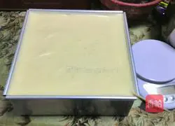 10-inch sponge cake with beaten whole eggs Illustration of how to do it 10