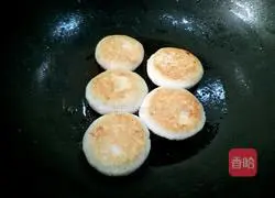 Illustration of how to make pan-fried taro cake 11