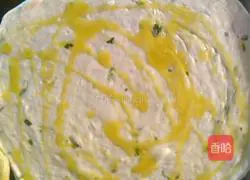 Illustration of how to make scallion pancakes 9