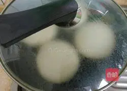 Illustration of how to make dough sugar cakes 11