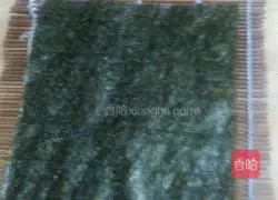 Illustration of how to make small package sushi 1