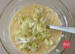 Illustration of how to make cabbage and egg pancakes 5