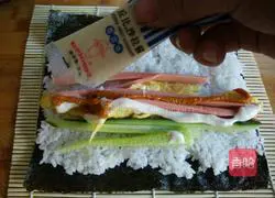 How to make sushi rolls Illustration 10