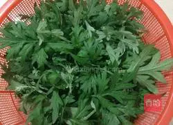 Illustration of how to make original mugwort cake 1