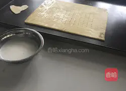 Illustration of how to make a gingerbread house 2