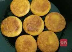 Illustration of how to make pumpkin pancakes 9