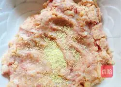 Illustration of making mashed potato and minced meat pancakes 3