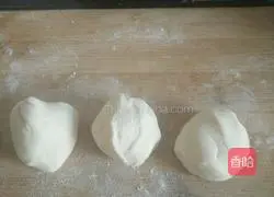 Illustration of how to make scallion braised pork thousand-layer cake 4