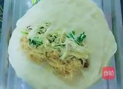 Illustration of how to make steamed pancakes (burritos) 10