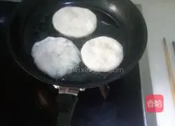 Leek Pie Recipe Illustration 4