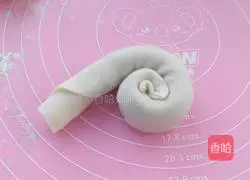 Illustration of how to make scallion pancakes 12