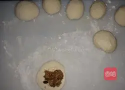 Illustration of how to make Soviet-style fermented brown sugar cake (grill version) 4