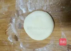 Illustration of how to make green onion hand cakes 6