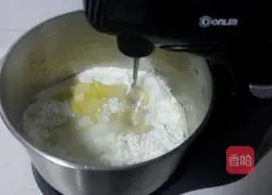 Illustration of how to make crispy radish cake 10