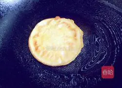 Illustration of how to make egg cornmeal cake 8