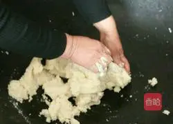 Illustration of how to make yam pancakes 3