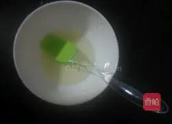 Illustration of how to make scallion pancakes 7