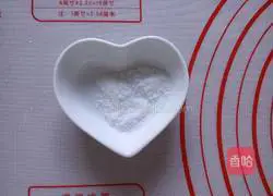 Illustration of how to make butter and scallion pancakes 8