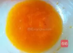 Illustration of making Zhixiang persimmon cake 2