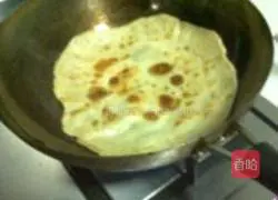 Illustration of how to make pancakes 4