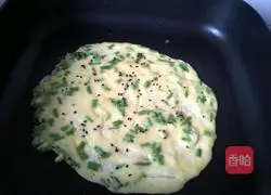 Egg and Scallion Pancake Recipe Illustration 3