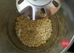 Illustration of how to make bean dregs cake 3