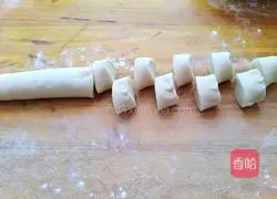 Illustration of how to make pancake rolls 5