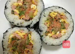 Illustration of how to make sushi 12