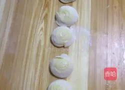 Illustration of making single cake 8