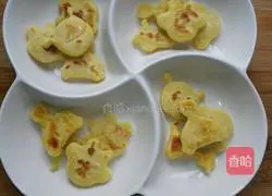 Illustration of how to make sweet potato cartoon cake 10