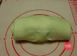 Illustration of how to make scallion pancakes 5