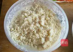 Illustration of how to make bean dregs cake 5