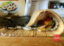 Illustration of how to make meat floss and ham sushi 17