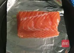 Illustration of how to make grilled salmon chirashi sushi 2
