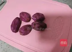 Illustration of how to make purple sweet potato and bean paste glutinous rice cakes 2