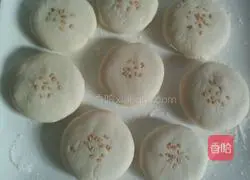 Illustration of making jam cake 3