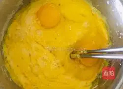 Illustration of how to make healthy cornmeal cake 3