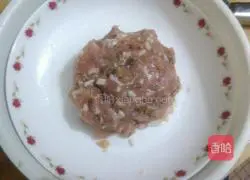 Illustration of how to make steamed meatloaf with pickles and water chestnuts 6