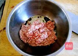 Layers of fragrant mutton Illustration of how to make cake 3