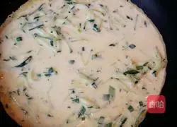 Illustration of how to make cucumber shredded cakes 6