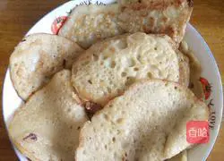 Illustration of how to make banana pancakes 3