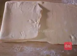 Illustration of how to make crispy bean paste cake 5